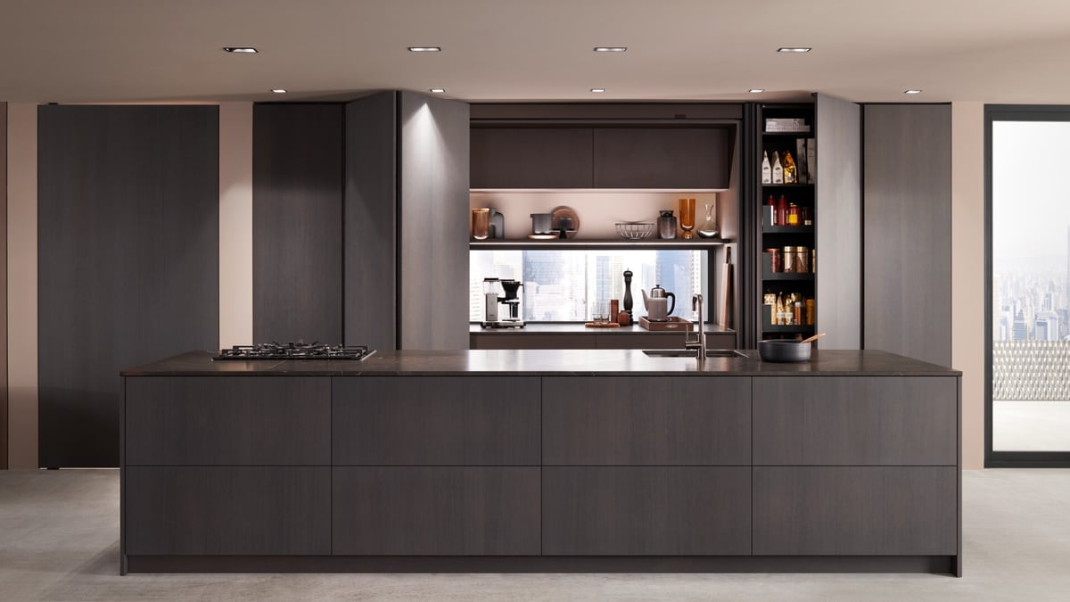 blum_me10479780_16_9