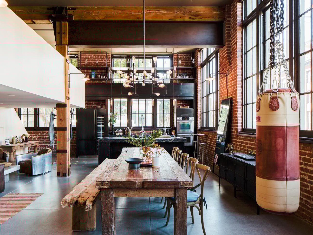 loft-kitchen-vary-textures-sun-0917
